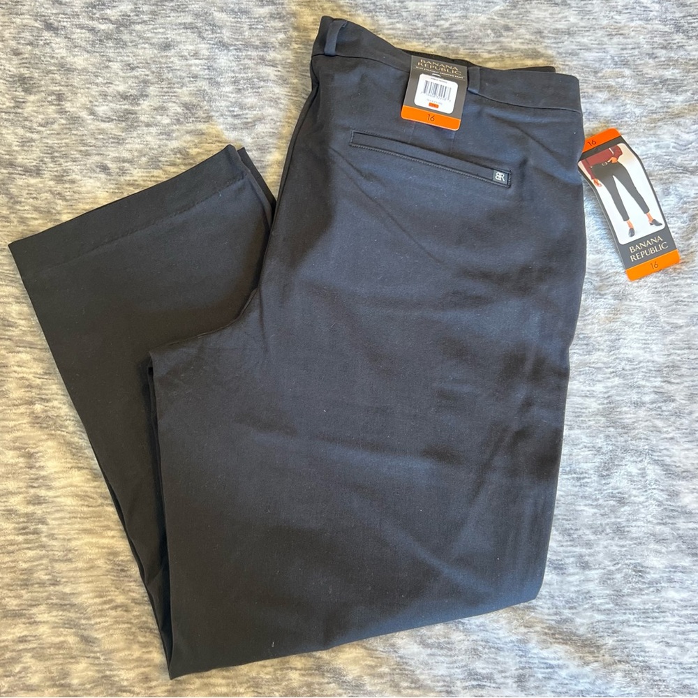 NWT Banana Republic Slim Straight Cropped Pant